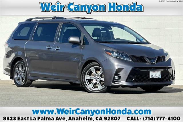 2018 Toyota Sienna SE