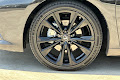 2024 Lexus ES 300h F SPORT Handling