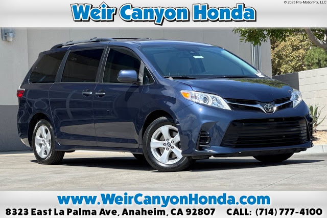 2020 Toyota Sienna LE