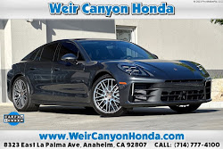 2024 Porsche Panamera Base